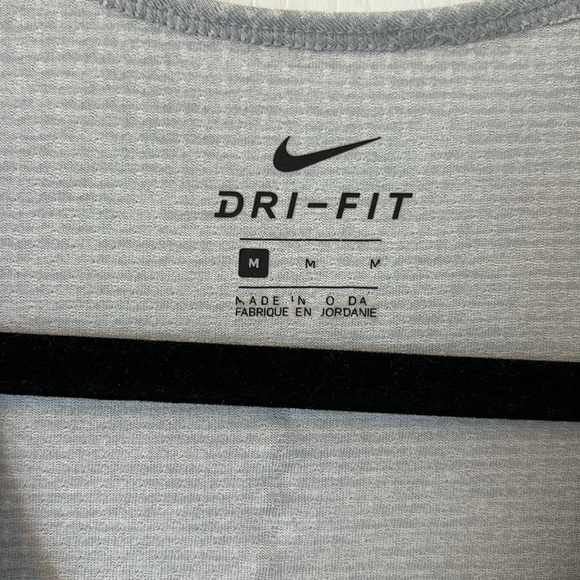 Men’s Nike Dry-Fit Tank - Picture 2 of 4